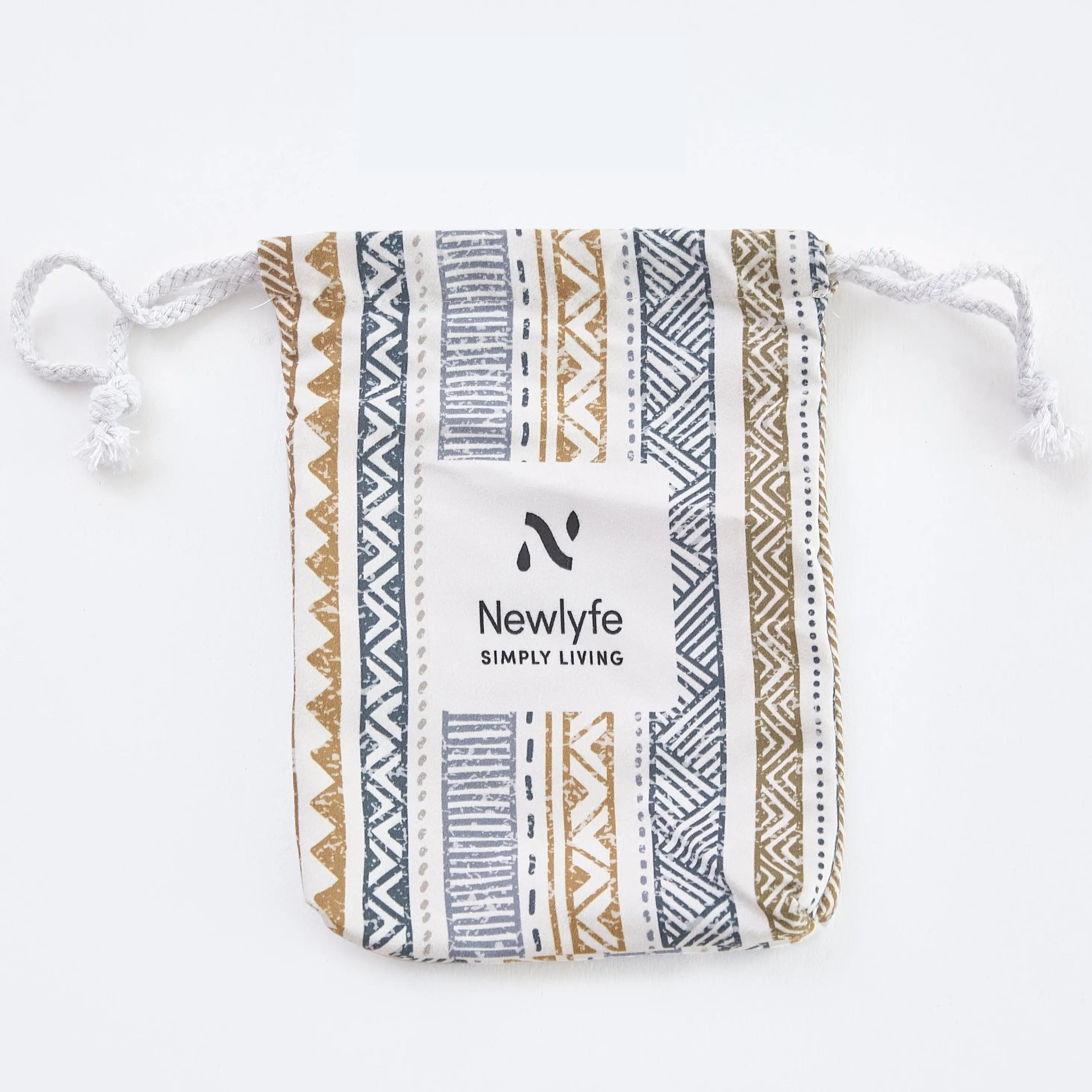Bruny Beach Towel & Pouch Newlyfe