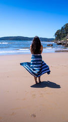 Palm Cove XL Beach Towel & Pouch Newlyfe
