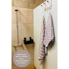 QUICK DRY AND COMPACT BATH TOWEL FOR TRAVEL
